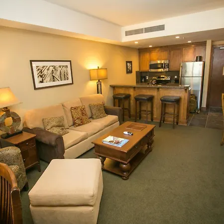 Sundial Lodge Condo Steps From Red Pine Gondola